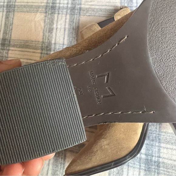 NEW MARC FISHER KRISTIE BOOTIE TAN CAMEL SIZE 8 - Picture 5 of 9